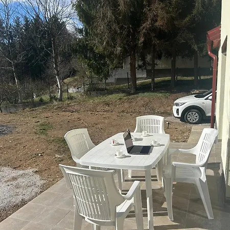 Sky View ヴィラ Obrovac